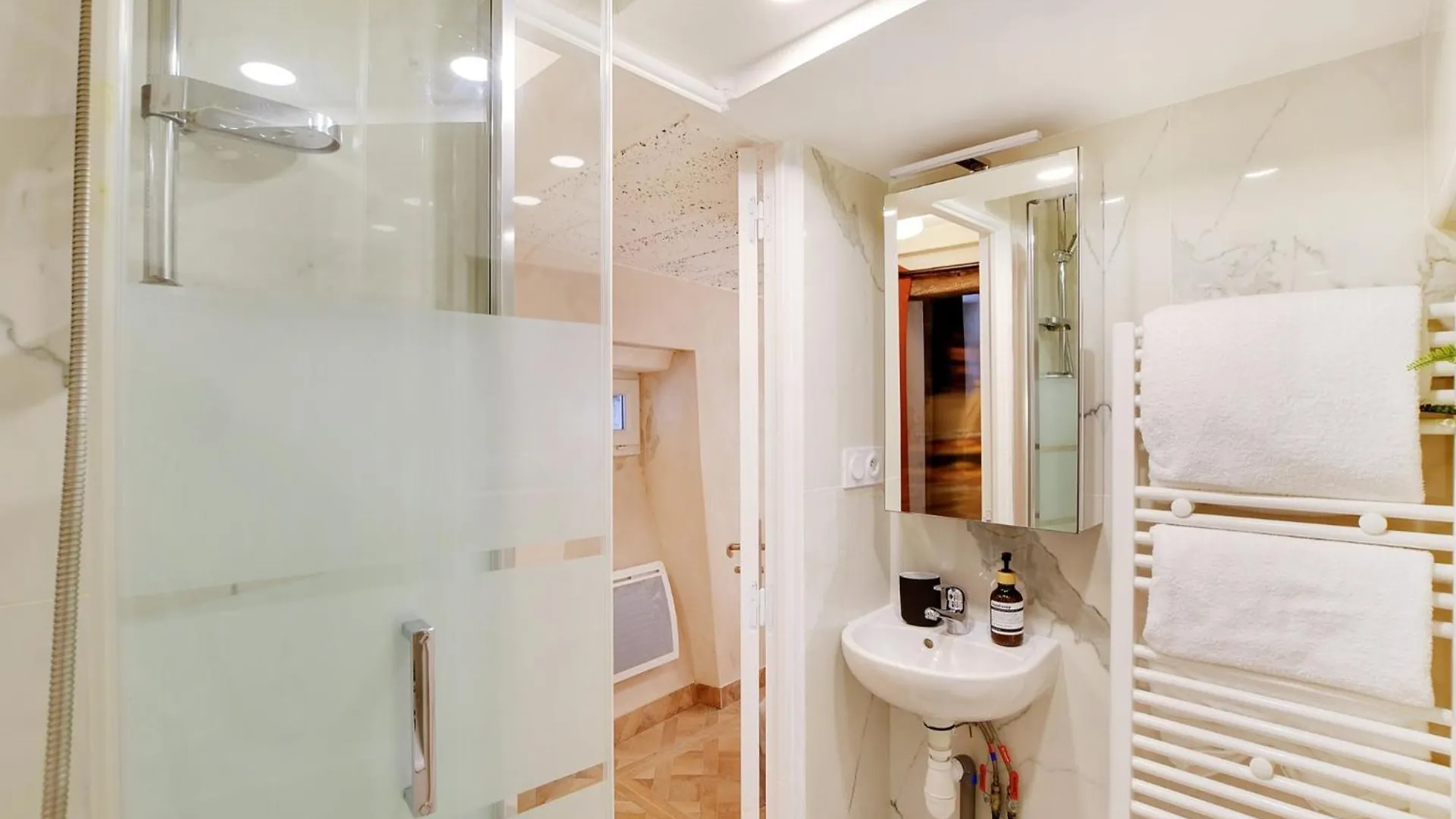 Appartement Cosy Pour 4 Au Coeur Du Marais Paris Apartment